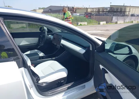 2020 Tesla Model 3 Standard Range Plus Rear-Wheel Drive/Standard Range Rear-Wheel Drive из США, поврежденный, VIN 5YJ3E1EA7LF598986